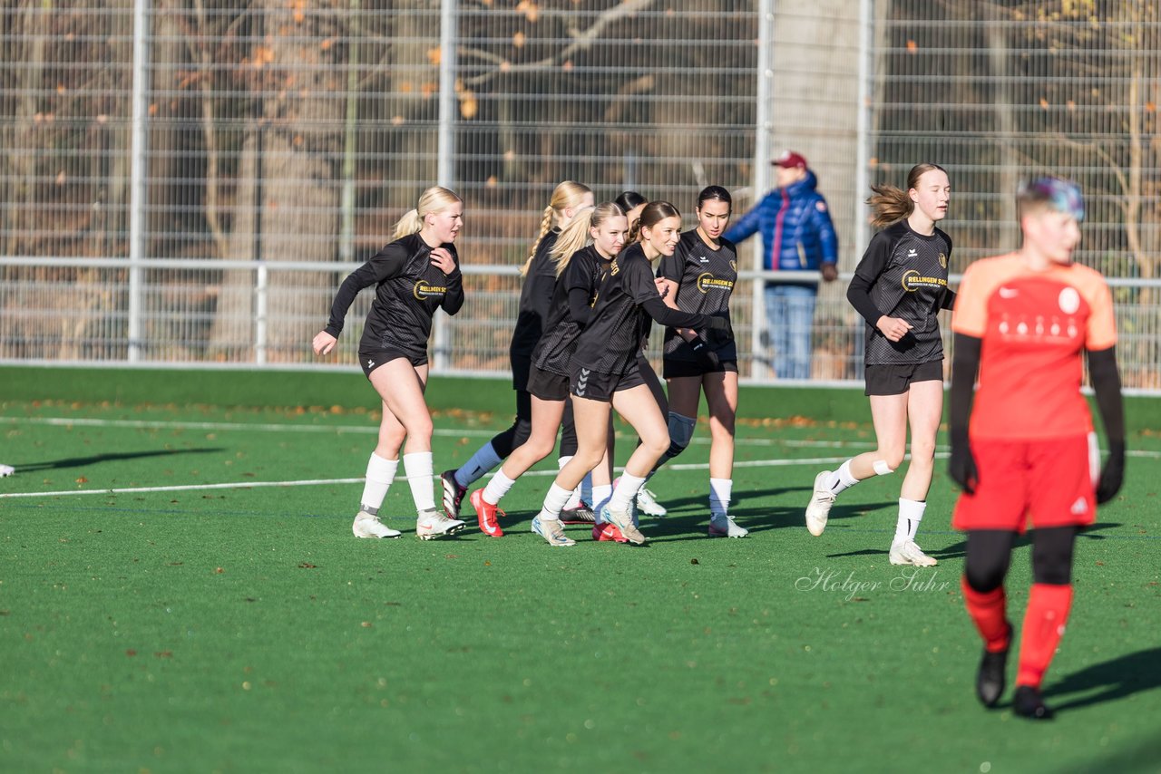 Bild 212 - wBJ VfL Pinneberg2 - Eimsbuttler TV 3 : Ergebnis: 5:0